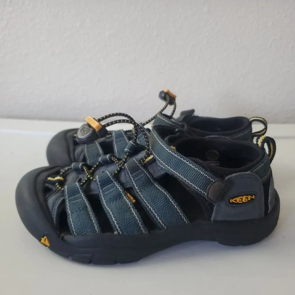 Keen Newport H2 Kids Blue Black Waterproof Hiking Water Sandals Size 3 1006557